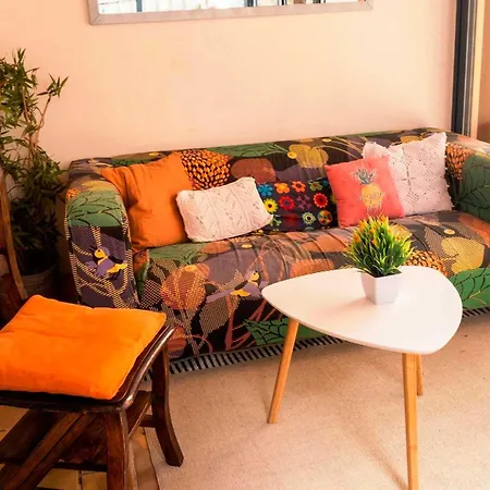 Con Garaje Gratis En Apartamento *